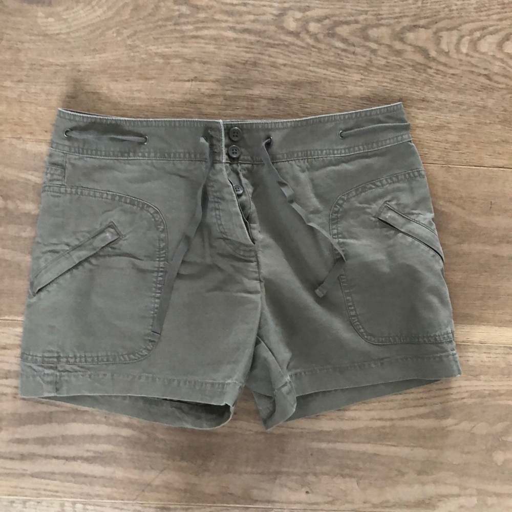 Mid length shorts